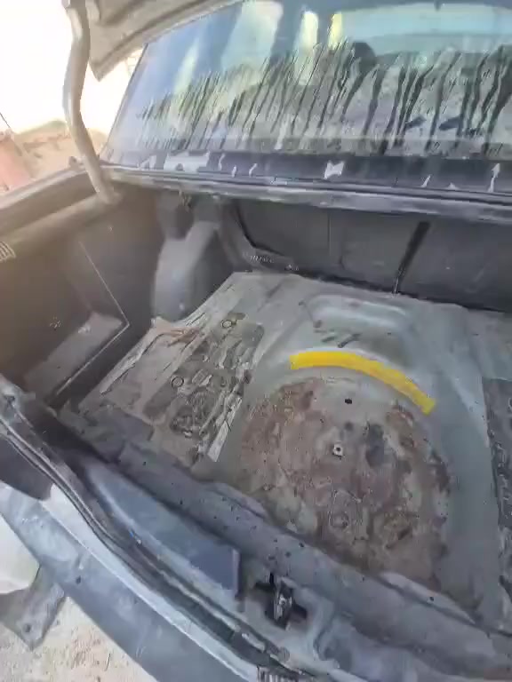 سلام عليكم فالفو اصوليه راعيها موجود سياره تختنك بتشغيل كير ومكينه مكفولات ابيع ع عطلها اتكفل بلمداور سنويتها ماصاقطه بيع او مراوس السعر ١٠ اوراق شعندك مراوس نزل   السياره موجوده بنجف  ***********
