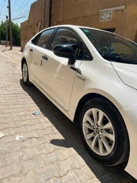 كورلا موديل 24  ماشيه 52  سياره نضيفه كلش  سعر 142 07703839912