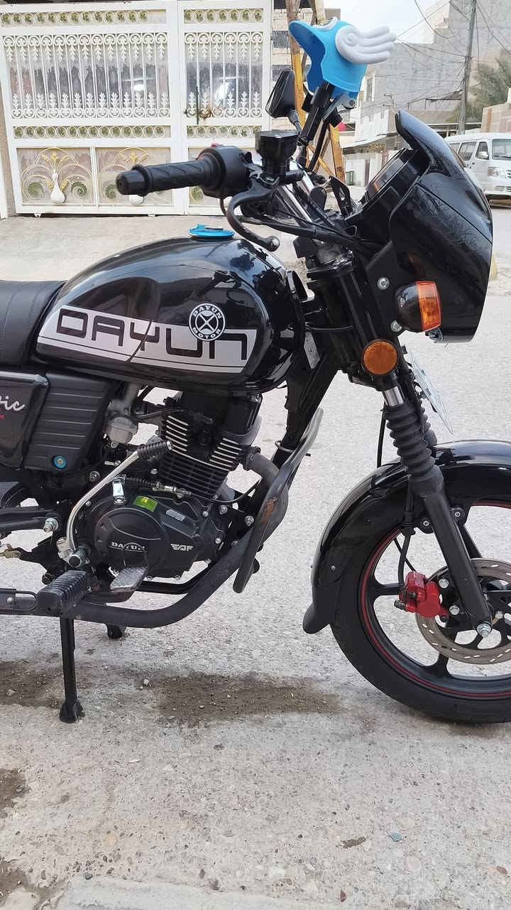 إسلام عليكم
دراجه دايون للبيع موديل 25 أوراق كامله مرقمة رقم سليمانيه الدراجه خير من الله  نضافه مثل ما موضح بصوره صينية الزنجيل موجوده السعر المطلوب  2.400 وبيهه مجال الاستفسار أكثر ***********
