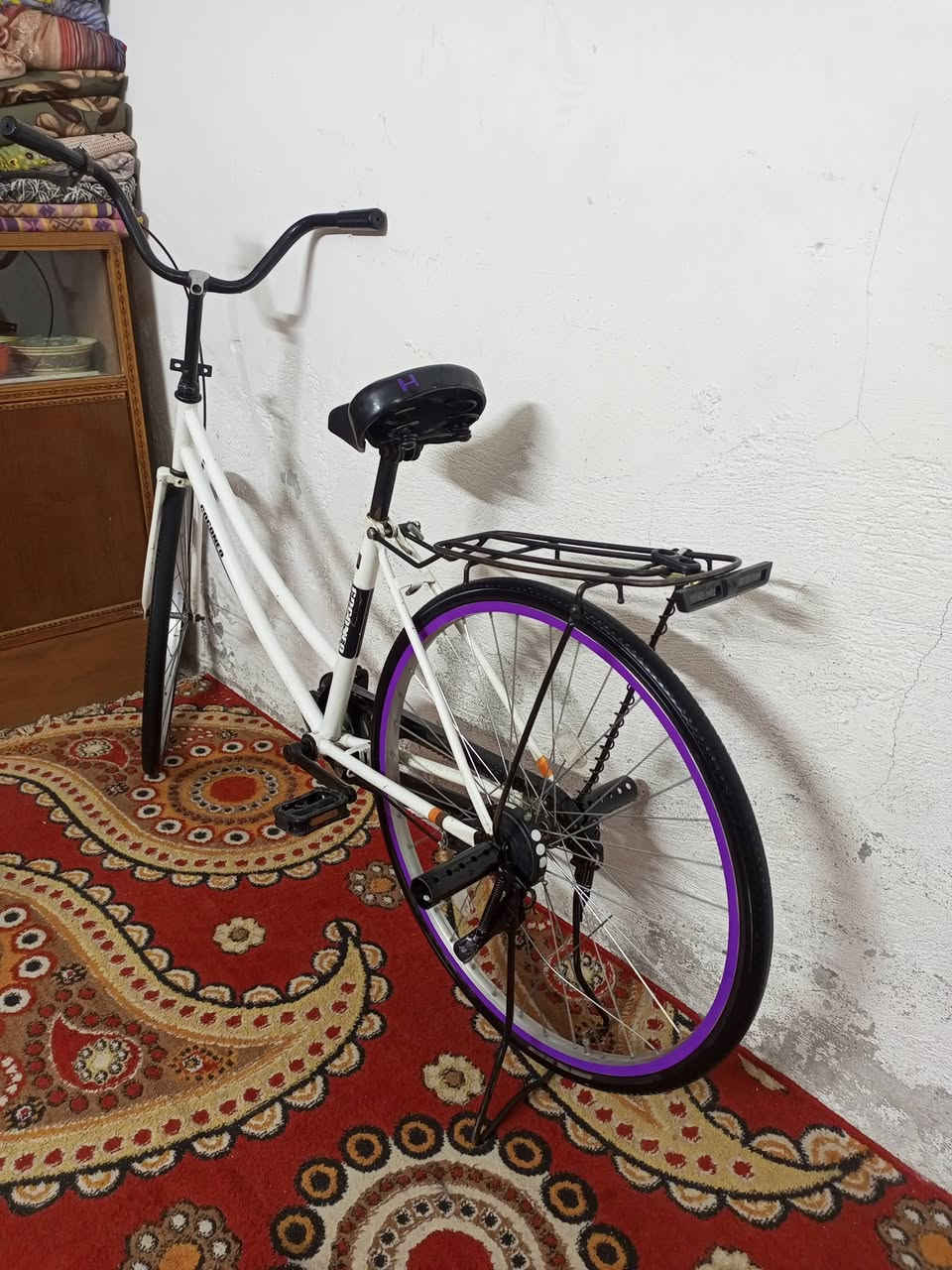 سلام عليكم باسكل للبيع موديل 18 الباسكل حلو ونضيف سعر 110 وبي مجال مكان نجفف حي  المكرمه


**إذا كنت صاحب هذا الإعلان وتريد حذفه لأي سبب، رجاءا أرسل رسالة إلى الدعم الفني**