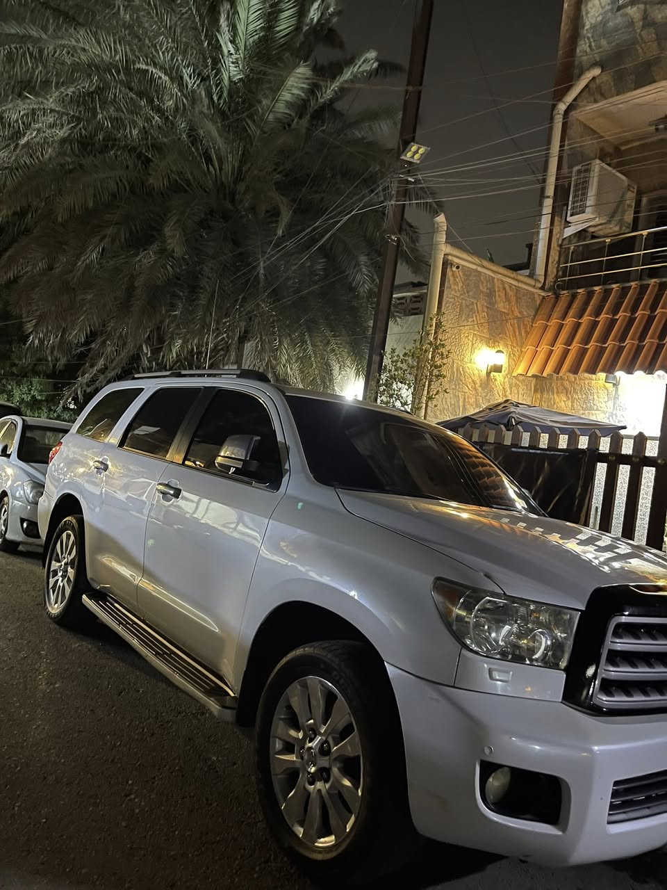 السلام عليكم  للبيع فقط
تيوتا سيكويا موديل  2009 خليجي 
بلاتينيوم اعلى فئه غنية عن التعريف
كشنات خلفيه منفصل
داخل بيجي 
قاصات 2 
مكينه 5700 ثمانيه سلندر
ماشيه183 الف حقيقي بأسمي مشروع وطني
حدادية 100‎%‎
باتري جديد
دسكات جدد 
بلكات نوزلات جدد 
وكاله اصلي شركة 
______________________________________
مواصفات 
.فتحه
.حساس امامي خلفي
.تحكم ستيرن جميع الجهات
.كشنات كهرباء امامي خلفي + تدفئة وتبريد
.مري كهربائي      
.سلايت
.زراك لايت 
.بعد بيهه هواي مواصفات
_________________________________
(السياره  بيها قطع صبغ بدون  اي دواخل بدون معجون سبب شخوط السونار مرفق ويا صور

السعر(178) وبيها مجال 
مكان السياره بغداد / الشراي يتصل ويدلل 
رقم بغداد 
للأتصال ***********
