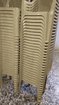 كراسي للبيع عدد ٨٠ كرسي مكاني بغداد السعر ٤٥٠٠ الواحد 07728429544