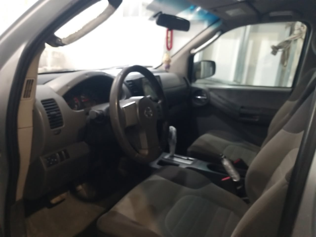 بەناوی خودای گەورە..
بـۆ فرۆشتن نیسان ئێڪسترا
مۆدێل 2007 رقم باریڪ (A)
سـنوی تازەێە تا 2030
مکینەی V6 دبل ئەڪسل
گێڕو مکینەو ئەڪسل کاربایی بە شەرت
چوار ویل و تایەی لۆڪ
شاشە ئایپاد ګامیرا
دعم و لێدراوی نیە توندوتۆڵە
تەنها یەک چملغی پێشەوە لای سایق بۆیاغە
سعری 98 ـ شـوێـن ـ قەڵادزێ 
بۆ پەیوەندی *********** السليمانية, العراق
