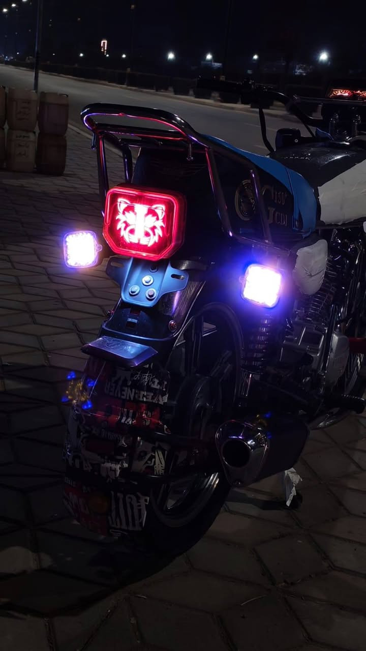 سلام عليكم
دراجه ايراني ..للبيع ..
دراجه سونگ سيفان موديل 2020
سكان رياضي.. صالنصه رياضي .. تخم تاير جديد 
كفاله .. شغل على ايدي.. يعني مال جناي 
كلشي بيه شغال مابيه نقص برغي 
تشغل وتطلع بدون متحط ايي شي 
السعر 625 قابل للتفاوض 
شراي هلا بيك .. مو شرايي لا تتصل فدوه الكلبك 

الاستفسار .. *********** .. ***********
