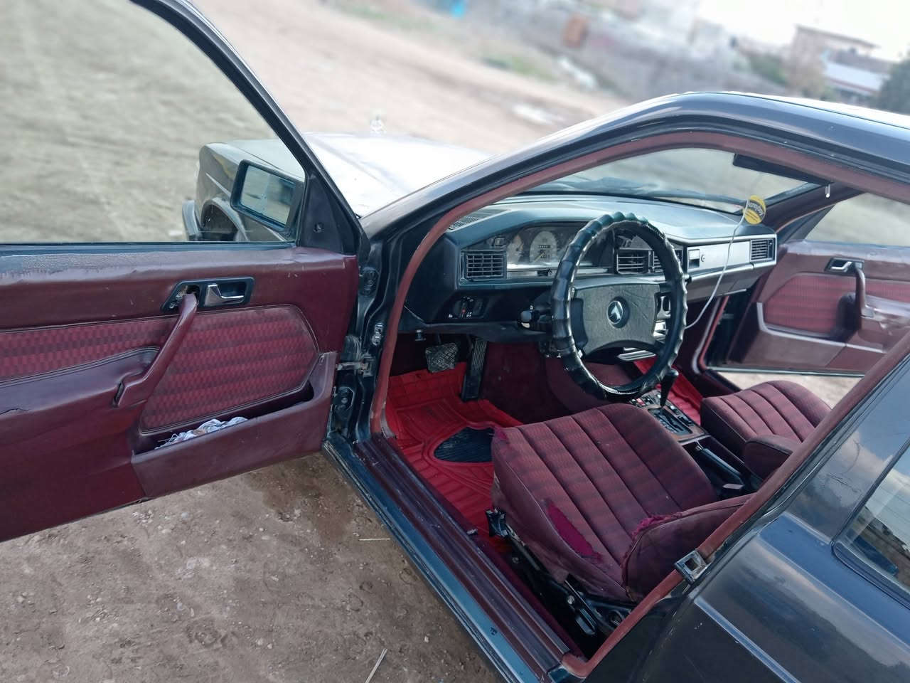 مارسدس حجم 190 موديل 1989 محرك ديزل(كاز) اربه بستن سوبر كير توماتيك شرط بدون ضرر صبغ مكانات داخلها نضيف بلادي صدر امامي خلفي جديد كهربائيات كلها شغاله تدفئه شغال تبريد فقط منقص غاز سياره جاهزه شغل وطلع وين ماتريد رقم الماني وسنويه خضرا منتهيه وشرط التحويل  السعر 35 مكانها ايسر الموصل
***********
***********
