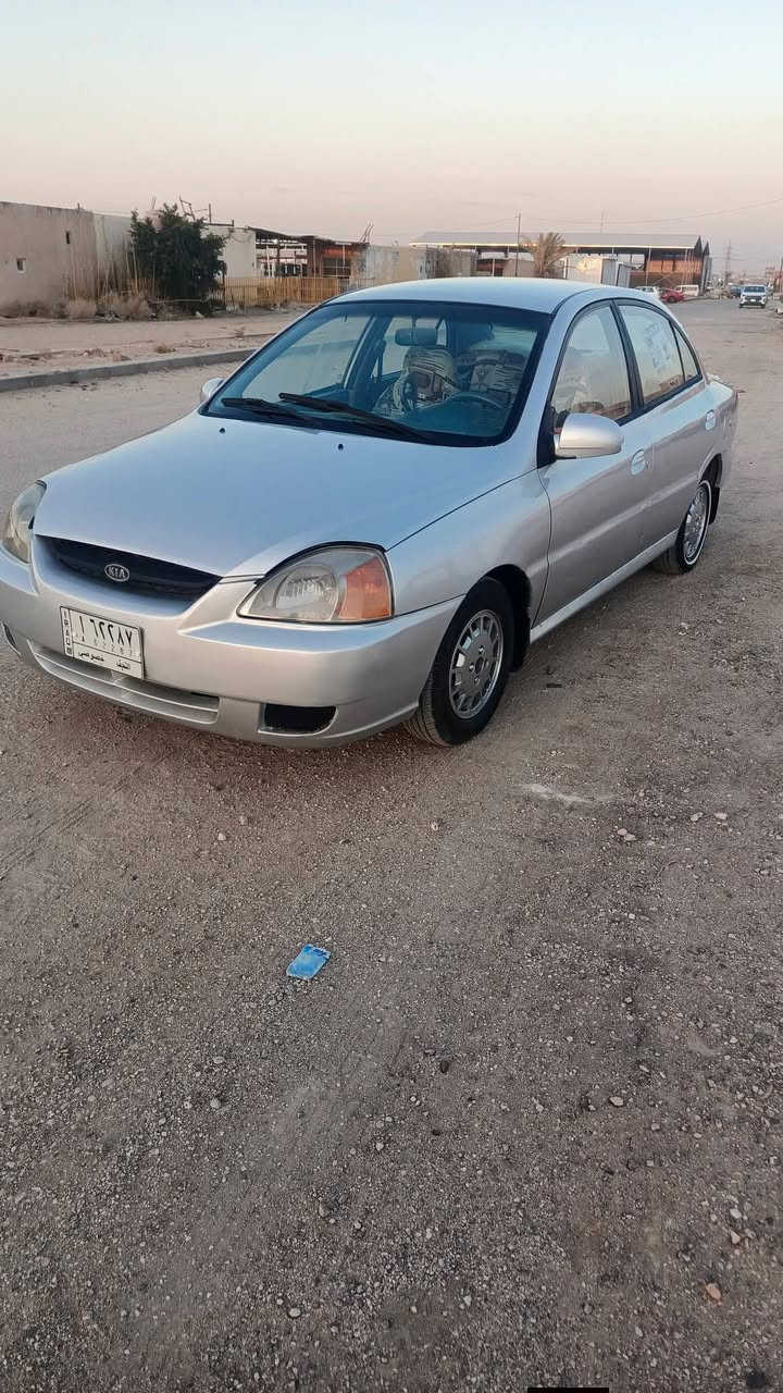 السلام عليكم كيا ريو موديل 2003  خليجي السعر 48 رقم نجف السنويه  صاقطه ل2024السياره مصبوغه صبغ  عام جاهزه ماعيزه اي شي مكفوله من الضربه و الرسميات كير محرك جدد شرط محرك مفتوح مو مسكر حداديه جديده كهربائيات عده التبريد  مو شغال كلهه شغاله تخم تأير جديد 
السعر (48)  اتصال *********** مكان السياره نجف  بلا زحمه لموشراي لايخابر رجائن
