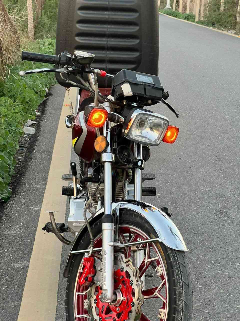 سونلنك موديل 2024 اوراق سكنر الدراجة مثل شوفة عينكم نضيفة السعر 650 وبيهة مجال
***********
