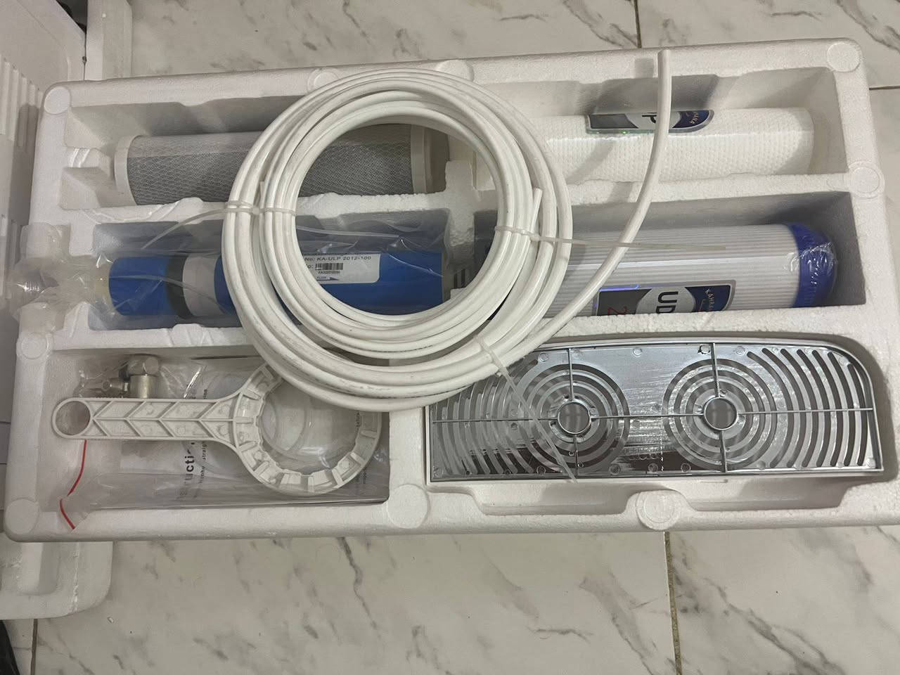 متاح للبيع براد و فلتر تصفيه ماء مكان بغداد سبع ابكار *********** الي يريده يتصل جديد ما مفتح نهياا
