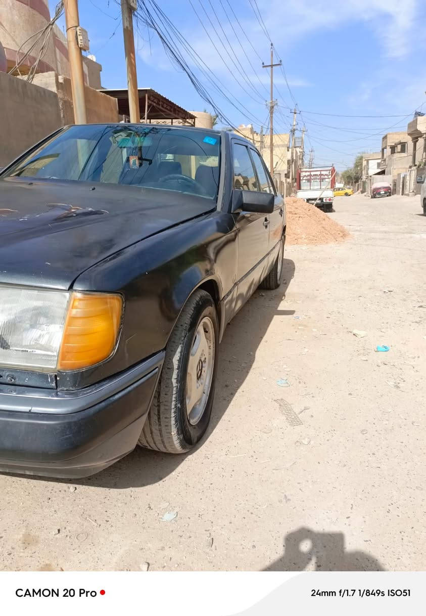سلام عليكم
مارسدس دب موديل 88رقم بغداد انكليزي تحويل نفس اليوم 
صدر امامي خلفي جديد لوك غرفتها تخبل سياره 
مكينه بلاد عنكبوت لا تنقيص ولا تبخير
العنوان بغداد بسمايه 
***********
