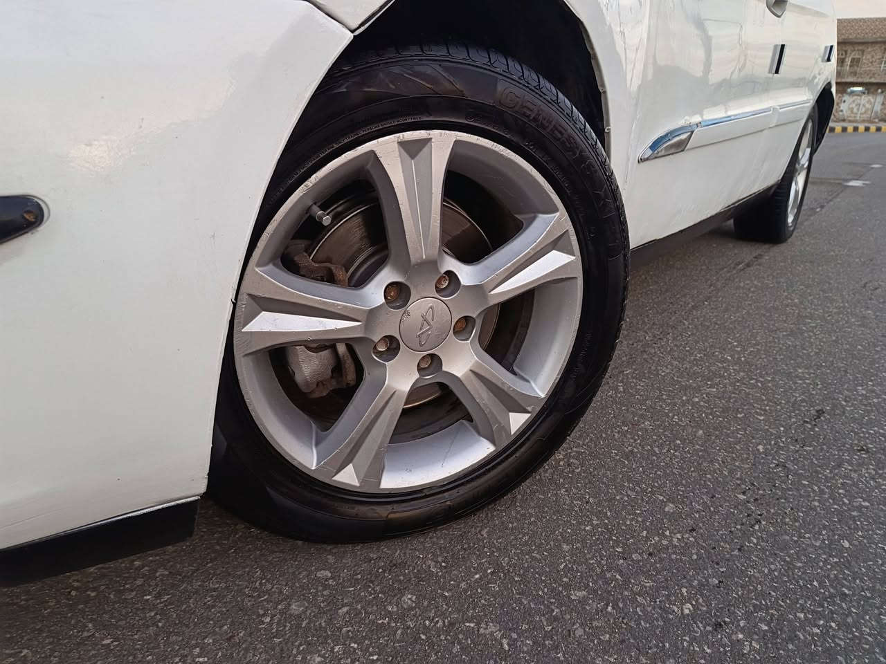 شيري A3 موديل 2012 رقم قادسيه إنكليزي الجديد السياره بدون ضربه قويه وجاهزه من كلشي كير مكينه كهربائيات مواصفات فتحه حساسات خلفيه تحكمات استيرن كشنات جلد سنتر لك مع الجنطه السعر 46$ وبيها مجال ***********
