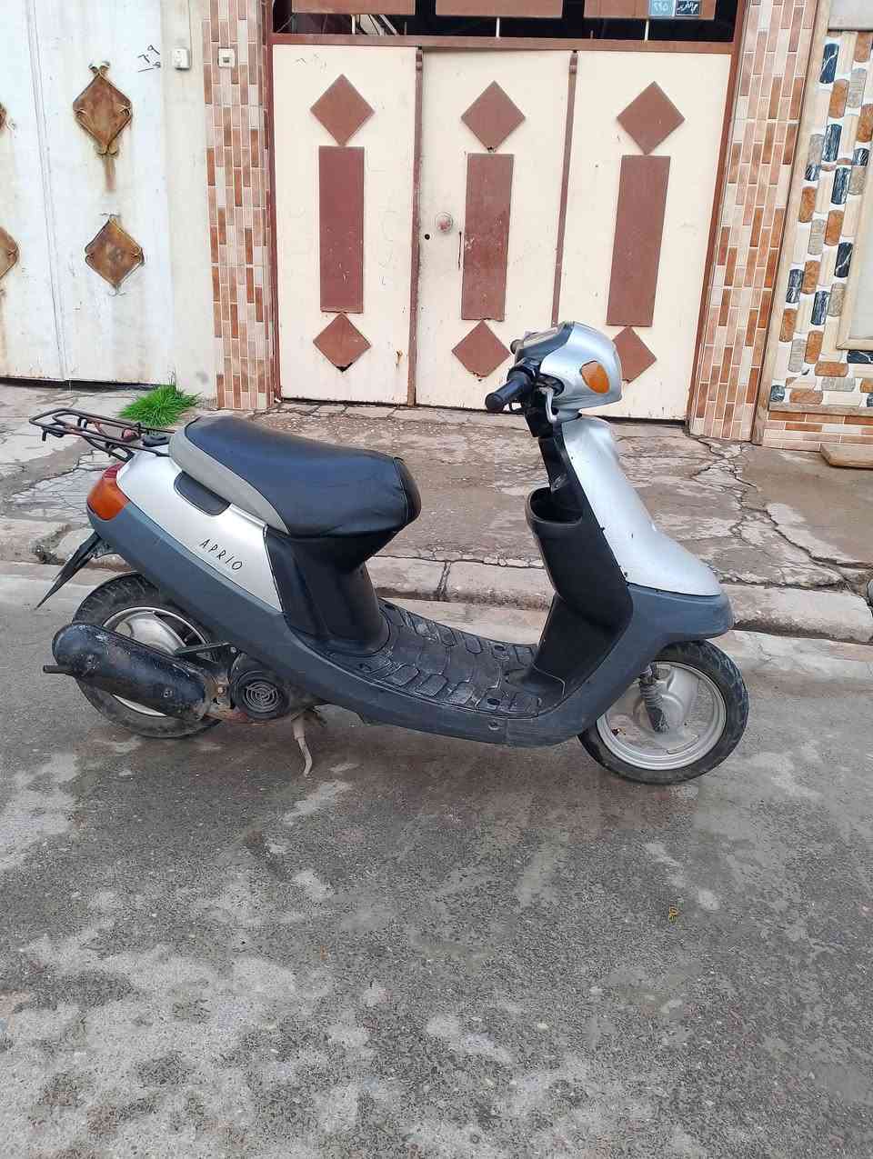 سلام عليكم ماطور للبيع دبل سكريتر مكينه مامفتوحه سلف شغال بس باتري يرادلو واير منبه كلهه ضغاله السعر 260 بي مجال الشاري يتصل ***********
