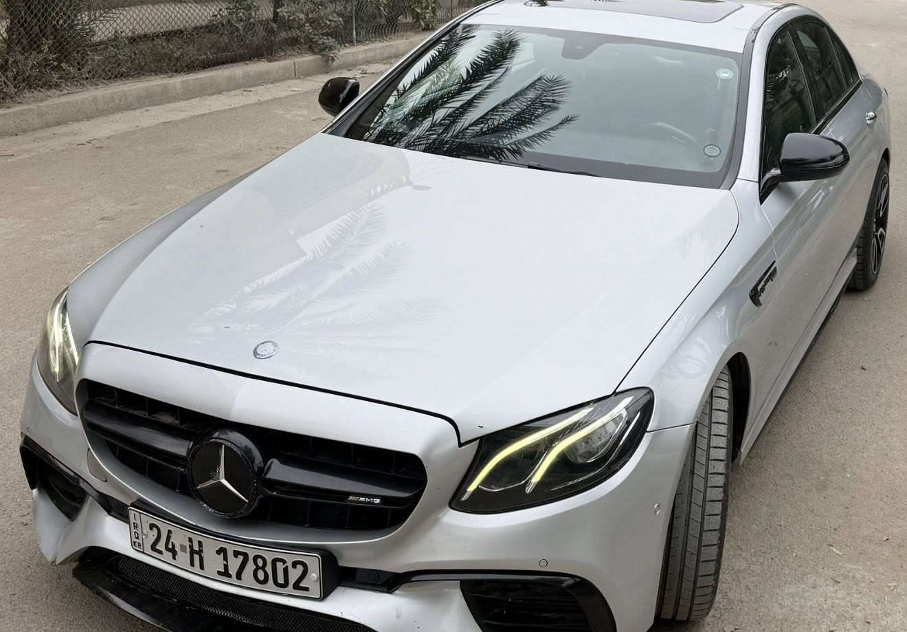 مارسيدس بنز E300 كلاسك للبيع
موديل 2017
اوتو بارك
حساس360 
داخل لدات 64 لون
داخل عمل احترافي روز رايز 25 لون
شاشة متصلة طويلة
كشنات جلد كهربائي
جنطة كهرباء
اربع بصمات
5 انظمه قيادة
رادار امامي خلفي كم
نقطه عمياء
كشنات تدفئة
استيرن تدفئة
4 ثيمات الشاشه متغير
ويل 19 فورجد 
السياره عليها كت كامل C63 اصلي
بعد بيهه هوايه مواصفات
وارد امريكي حادثها جاملغ وبنيد (ايرباك طاك وراجع سستم)
رقم شمالي هزة 98‎%‎ قبل شهرين
ماشيه 106 الف ميل
مكانها الدورة/ المهدية
#السعر النهائي 25 الف دولار (شدتين و50 ورقة)، واي استفسار اني حاضر
(***********)
