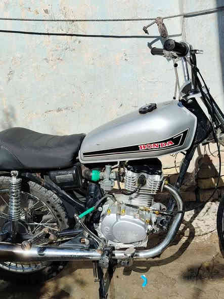 دراجه للبيع او مرواس سيجي نامه محرك 24 شاصي 19 أوراق اسكنر مرواس ماكس *********** او خاص
