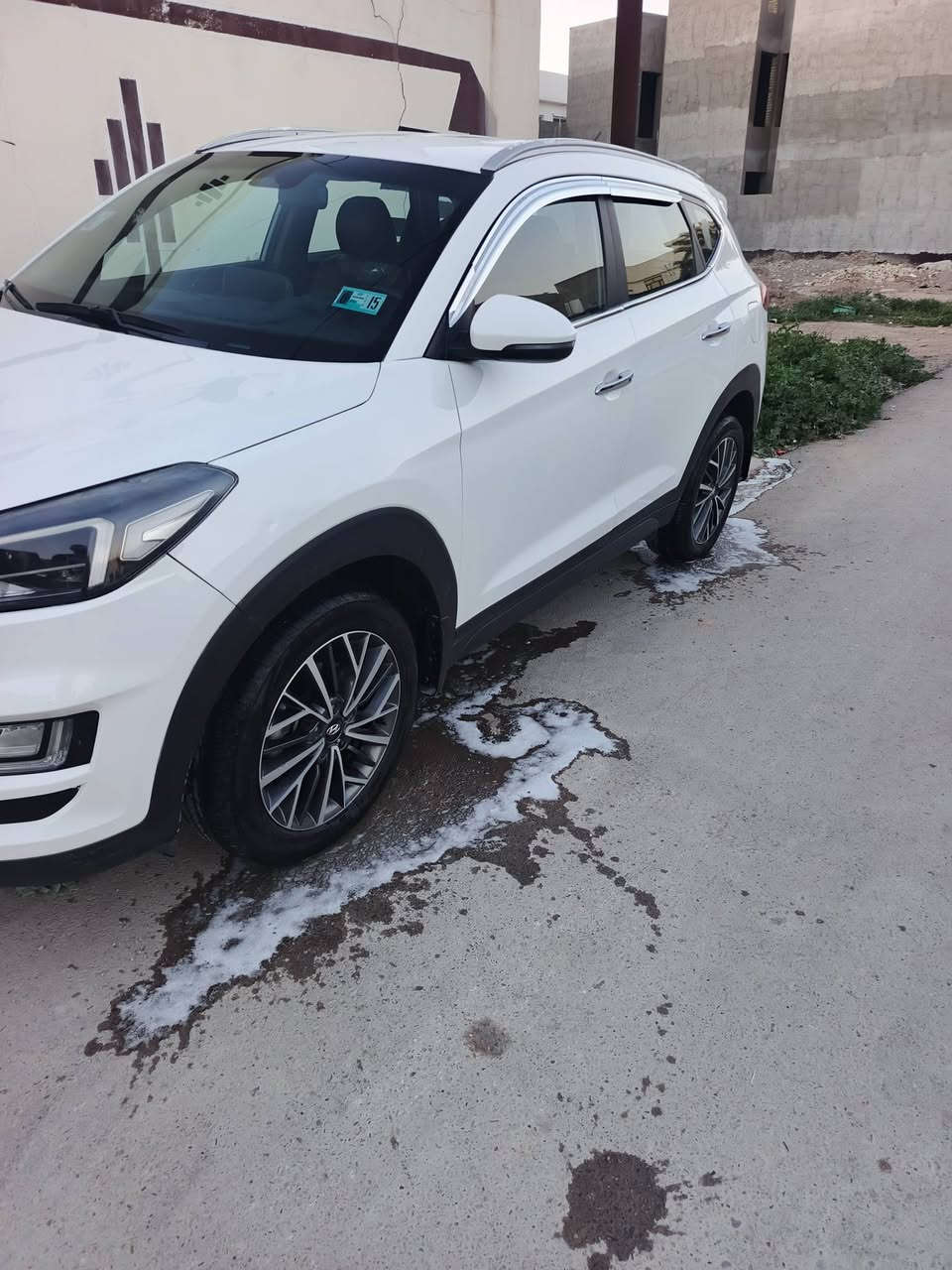 سلام عليكم توسان موديل ٢٠٢٠ خليجي شركة الكاسط فول مواصفات ماعدا الفتحة بصمة داخل عسلي خمس كاميرات كشافات لايت رقم بغداد الدولي الجديد ماشية ٩٣ الف كيلو مكينة مامفتوحة كلهة على وضع الشركةبيهة طخة بالجاملغ الخلفي ويطلع عندك تبديل الباب الورة السايق والصنوك معيرات يطلع تبديل ابلادي والبرواة مال القمارة صبغ مباوك فوك الطوك اشوية السعر ١٦٥ و بيهة مجال حك الجية المكان تقاطع القدس هاتف ***********
