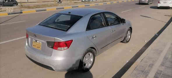 كيا سيراتو موديل 2012 خليجي 
مواصفات شاشة .. كامرة .. تحكم ستيرن جهتين
كير ٦ نمر .. تخم تاير جديد .. صدر جديد .. الشواصي واللغد مكفولات .. كير ومكينة خير من الله .. الداخل نظيف
بيها ٣ قطع صبغ والباب الخلفي ع كد شبر والسنوية لغاية
 ٢٠٢٧     السعر ٩٠ ورقة 
عنواني بغداد الدورة للتواصل ***********
