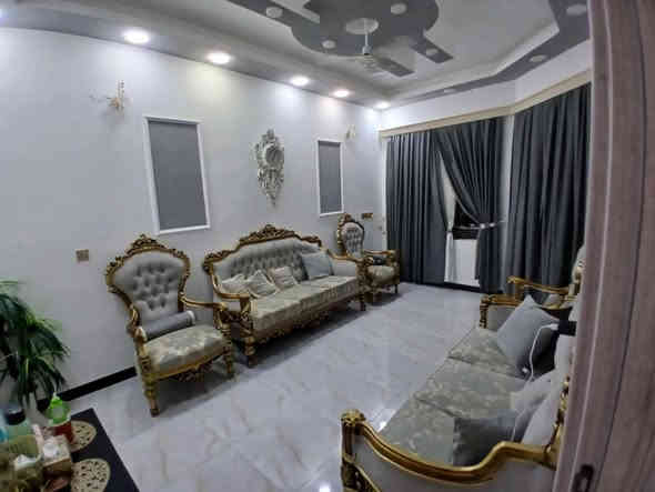 السلام عليكم ورحمة الله وبركاته 
للبيع بيت مساحه 110 متر 
طابقين بناء حديث 2024 
دور الزراعه 2 قرب ابو علاء الهيبي سعره 115  مليون 
 التواصل واتس اب 
***********
