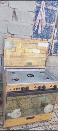 طباخ لل بيع خمس عيون كلهن شغال نضيف وتساب 07712362425