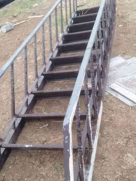 ده رگاو و جامخانه بؤ فرؤشتن 
رانيه 
*********** رانية
