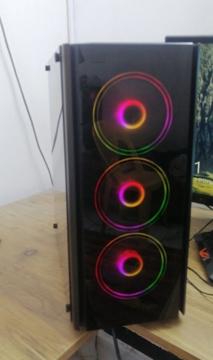 تجميعة  pc للبيع
I5 10th 

Ram 16 

Rtx2060

1tb hhd

128 ssd

تواصل خاص


**إذا كنت صاحب هذا الإعلان وتريد حذفه لأي سبب، رجاءا أرسل رسالة إلى الدعم الفني**