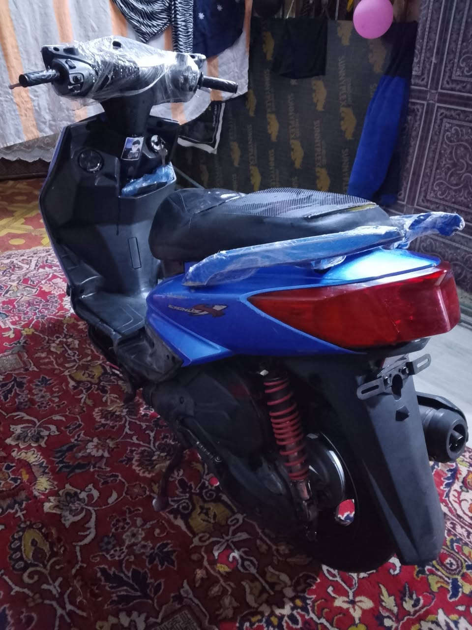 سلام عليكم سكنس كابريتر دراجه مكينه ناعمه تخبل 
دراجه كله بلاديه ختم واحد السواد والكفرات مكينه ماتسمع صوتهه
نكره بكل وقت وين مايعجبك توديهه العنوان اليوسفية قصر الأوسط السعر 800وبيهه مجال *********** بي واتساب خابرني وبخدمتك وانتو اللوتيه لاتتصل تره اسمعك كلام موحلو
