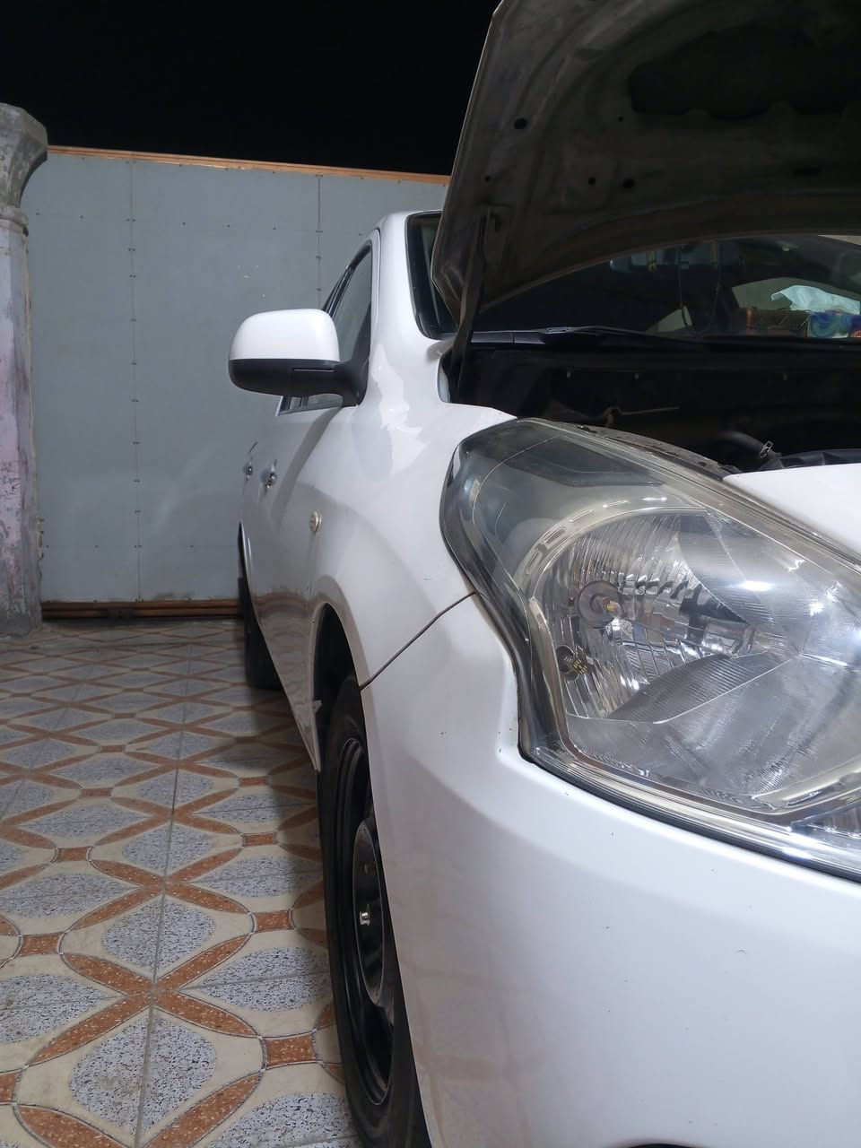 السلام عليكم نيسان هندي 2018 رقم اربيل نكليزي سنويه بل2030 يله تنتهي هزه صاعده بسم ولد صديقي يريد تحويل
حداديه جديده تخم تاير ويلات حجم15 بيه جدد

تبريد شغال دوشمه جديده لايت زنون شمسي و ثلجي 

بيه ضربه بلصندوك مو قويه ماواصله لبرانكيت

عنواني بصره ابو الخصيب نهر خوز ***********

سعر 95 وبيه مجال شي قليل
