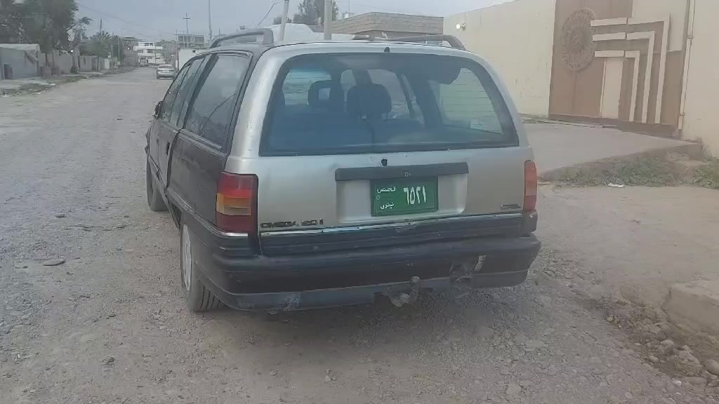 للبيع سياره اوميجا استيشن حجم 20 كير شرط محرك بيها صرف شرعيها بالموصل ما اندله شرط الوكاله صدرها زين ما شاء الله سياره شوفها العين السعر 10 وبيها مجال هذا رقم صاحب اني مكلف بالنشر ***********  ***********
