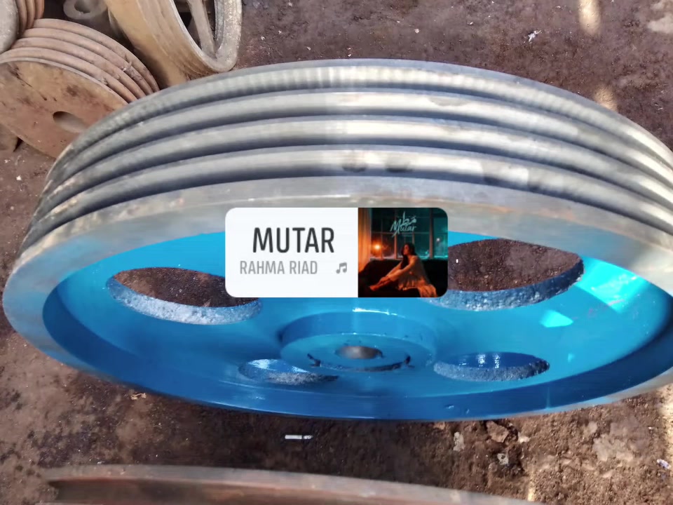 الحاج عوده لي كافة البوليات والبراوين والدشالي المسننات وعمل رولات معامل ثلج ومعامل  سفلت العنوان النهضة الباب الخلفي للكراج التواصل ***********
