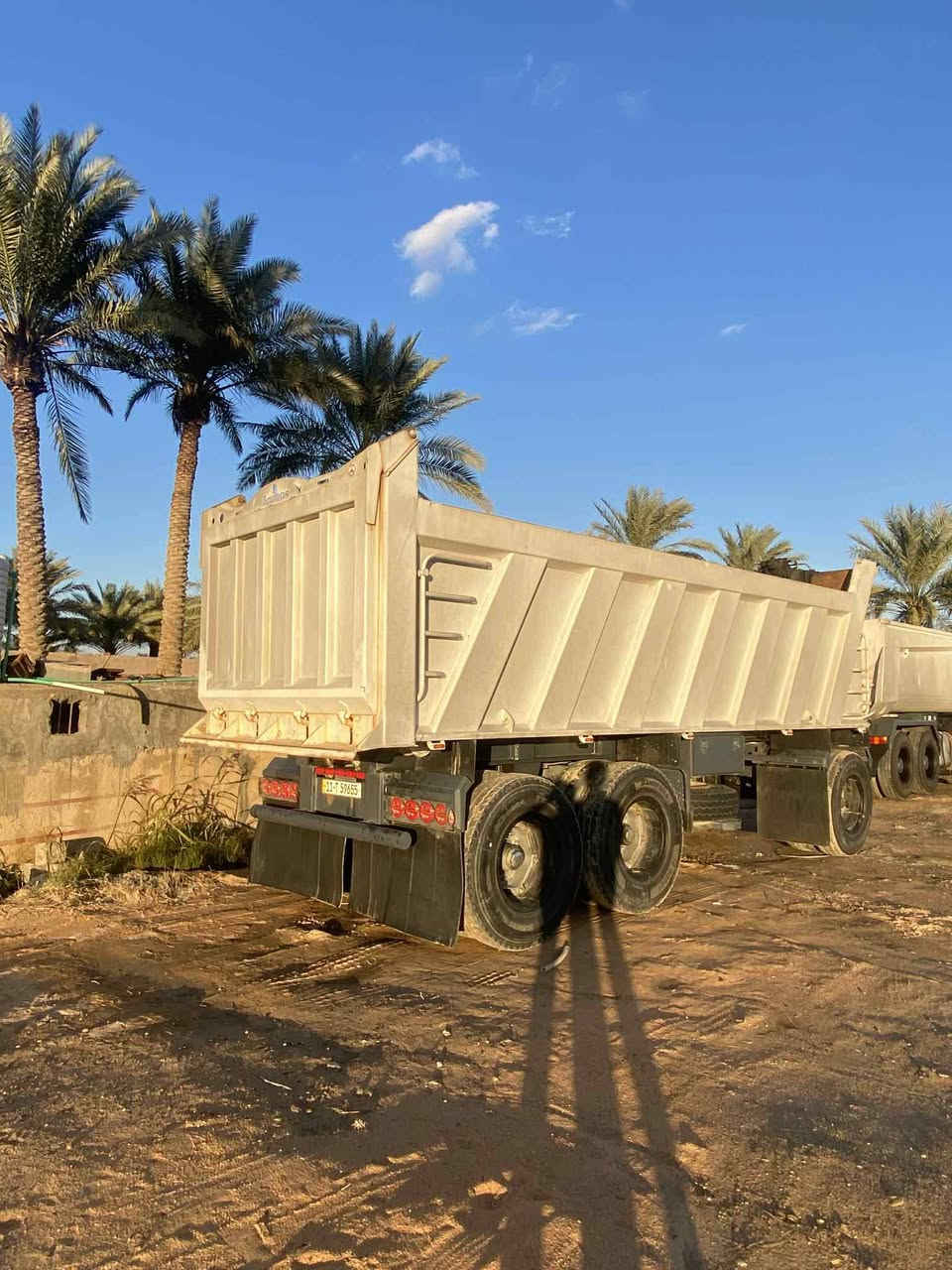 سلام عليكم سياره للبيع شمعه 2003 مربوطة قاطره مقطوره تلاث الوحات تحويل ثاني يوم بسمي ***********
