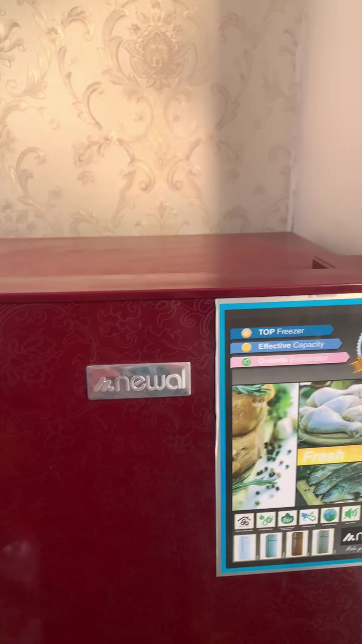 سلام عليكم
ثلاجه للبيع جديده تلمع شخط مابيها وماداخله تصليح


**إذا كنت صاحب هذا الإعلان وتريد حذفه لأي سبب، رجاءا أرسل رسالة إلى الدعم الفني**