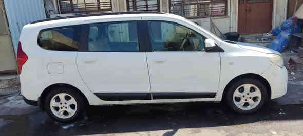 السلام عليكم
🔵سياره للبيع 
🔵رينو لوجي 2014.   7راكب
🔵رقم بغداد 
للاستفسار  على الارقام التاليه 
***********🔵***********
