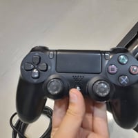 وبركاته بلي ستيشن 4 جديد جدٱ جدٱ السعر 650 دينار  مكاني بغداد للستفسار...