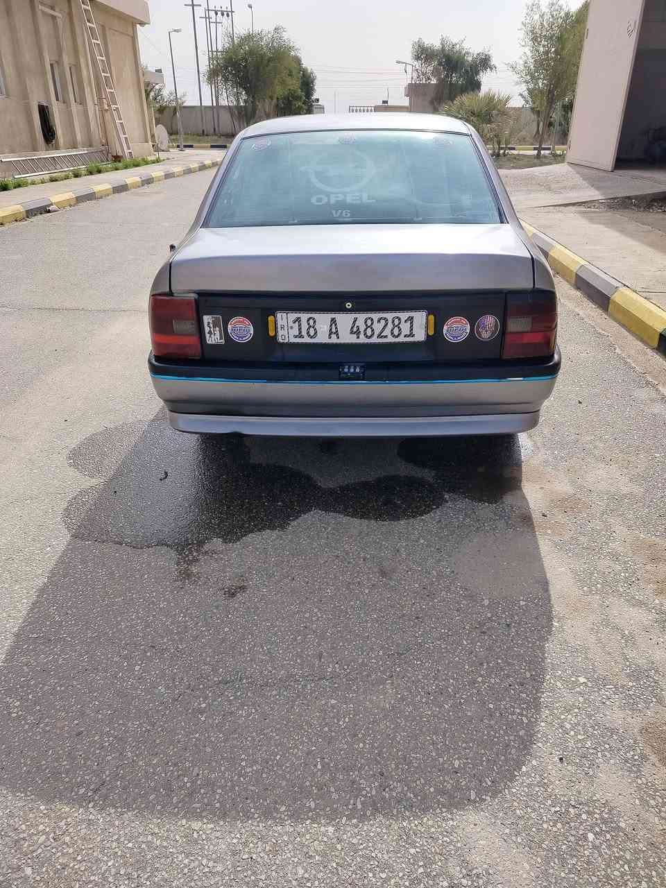 السلام عليكم البيع موديل 1989رقم بابل نكليزي بسمي السنويه الغاية 30 محرك حجم 20 كير  عادي مصبوغ عام فقط مكاني نجف سعر 35 رقم ***********
