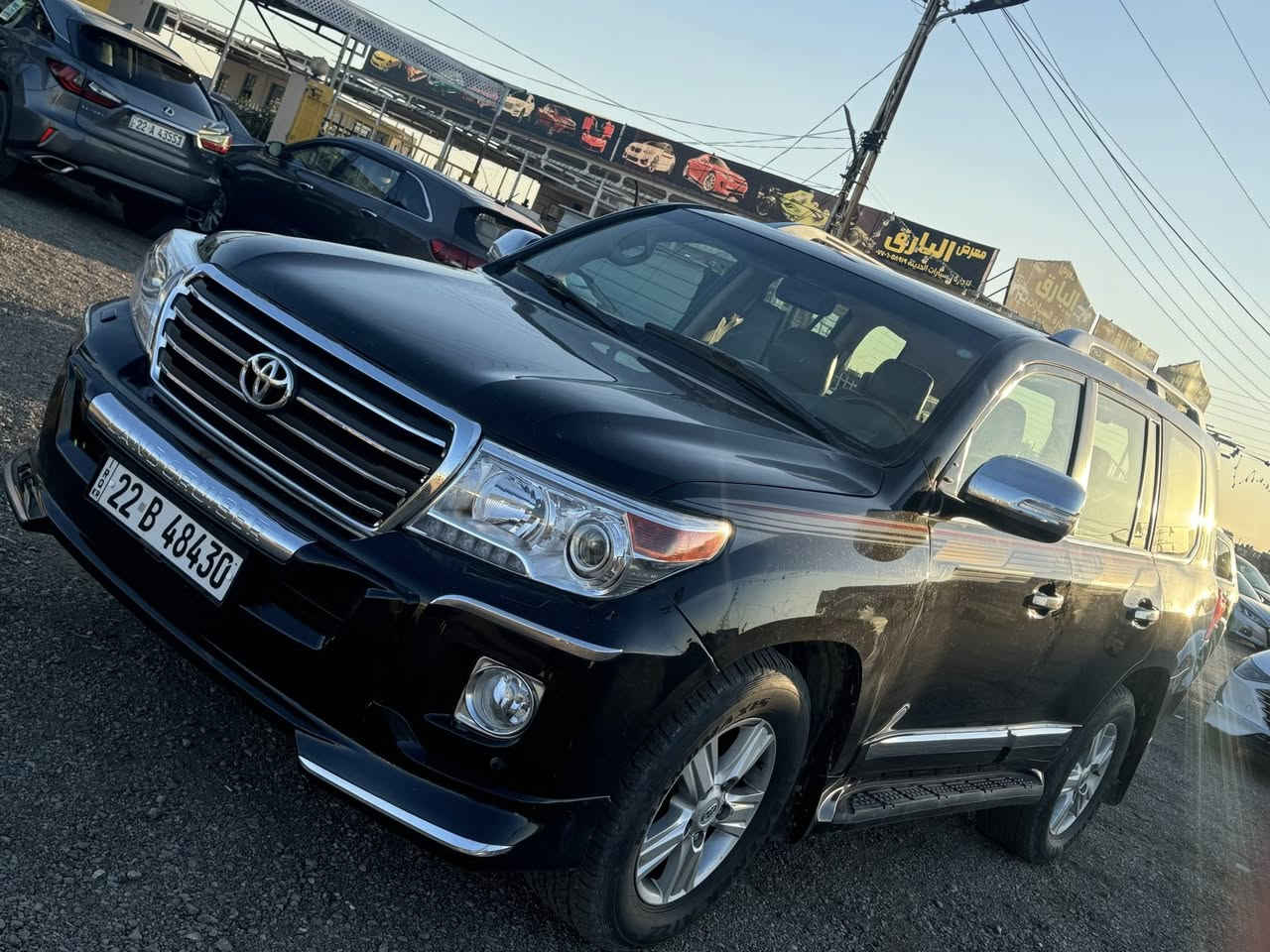 السلام عليكم
لاندكروز 2012 بريم 

رقم اربيل الدولي الجديد باسمي 

فول مواصفات معروفه البريم 

بيها صبغ 4 قطع 

265$ وبيها مجال بسيط 

ديالى - سيف سعد 

***********
