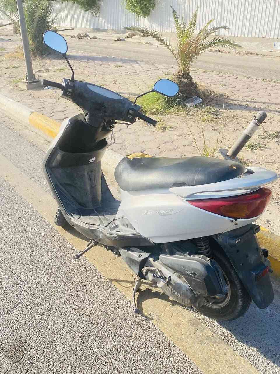 سلام عليكم دراجه بريز ياباني كلشي بيها نظيف سلف هندر تايرات بريكات محرك للبيع سعر 550وبيها مجال بسيط مكاني مدينة الصدر  *********** متواجد واتساب

