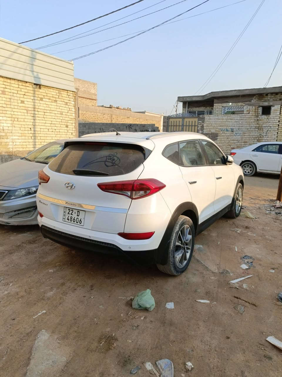 سلام عليكم للبيع
توسان موديل 2018 مكفوله كفاله عامه حته من البارد ماعده كرت بلبنيد اصبعين تكشير صبغ ماشيه 110
شاشه كامره حساسات
تحكمات ستيرن جهتين 
وباقي مواصفاتهة معروفه 
رقم اربيل الجديد سنويه جديده بسم عربي تريد وكاله تريد تحويل سياره مال جناي 
تخم تاير عبوة فيت بم بلكات بخاخات كله جديد اصلي 
حداديه جديده... سعر 188 وبيهة مجال حگ جيتك / ***********
