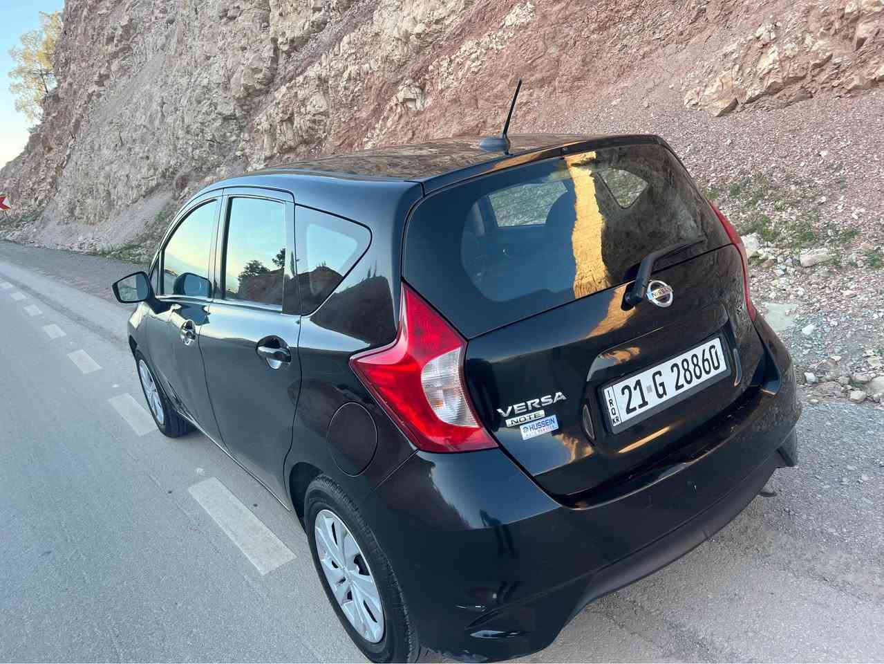 نیسان فیرسا جانتا
2017گیرتۆماتیک ABSجام کارەبای یەک پارجەی بۆیاخ بەس بۆنیت رەقەمو سەنەوی نویە تاکو 2027جەمپەکی پیشی هیە لای سەکن 82میل رۆشتیە 
نرخی 84مجال شوین شقلاوە ***********
*********** شقلاوة, أربيل
