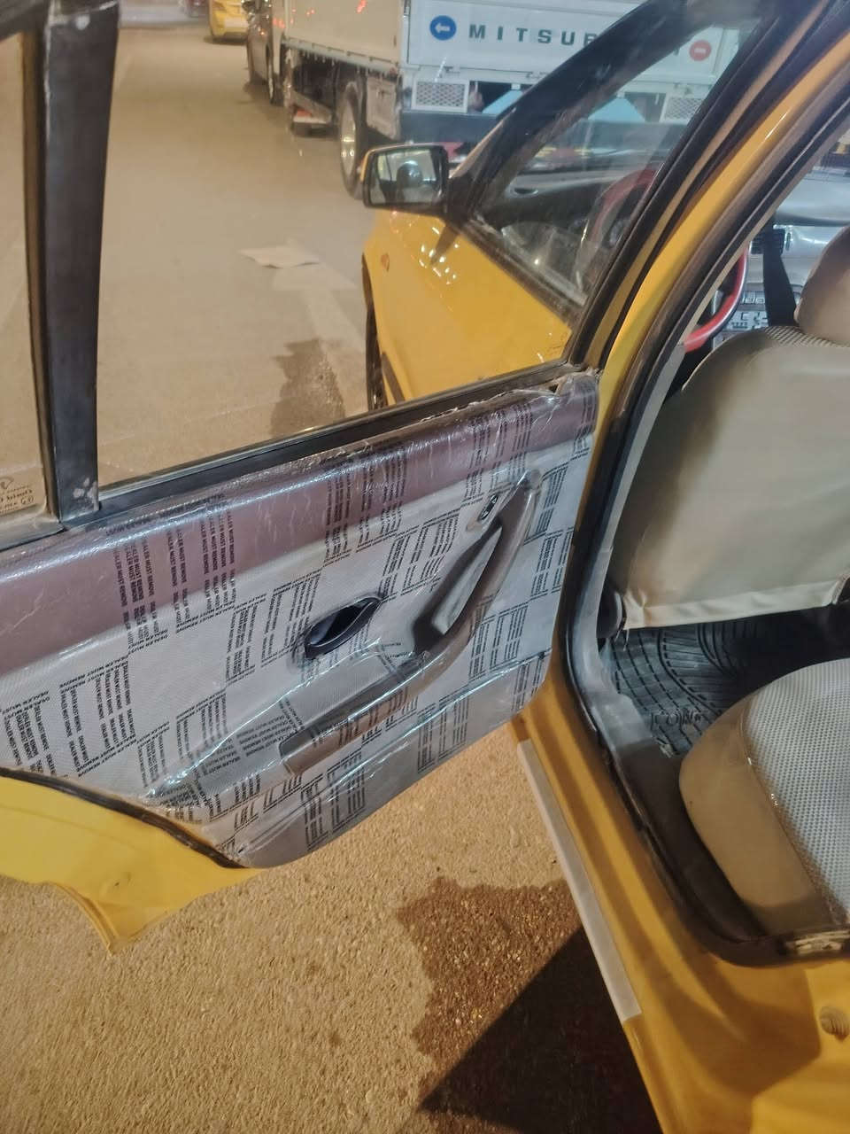 سلام عليكم سمت للبيع موديل 2011ناطقه كير مكينه فرنسي حاويه جديده خير من الله صدر امامي خلفي جديد كله جديد ماسدرت جديده تخبل صبغ عام شرط لا كص ولا تبديل خلاص ضربته البارحه هاي  ورح اسويه سياره جاهز مجهزه كله جديد بيه خلاص بسمي هيئه غرمات مصفر كله كامل مكمل بسمي تحويل ثاني يوم ما اتعبك مكاني ديالى بعقوبه سعر 38وبيه مجال حك الجيه رقم ***********  ابو مصطفى اللهيبي
