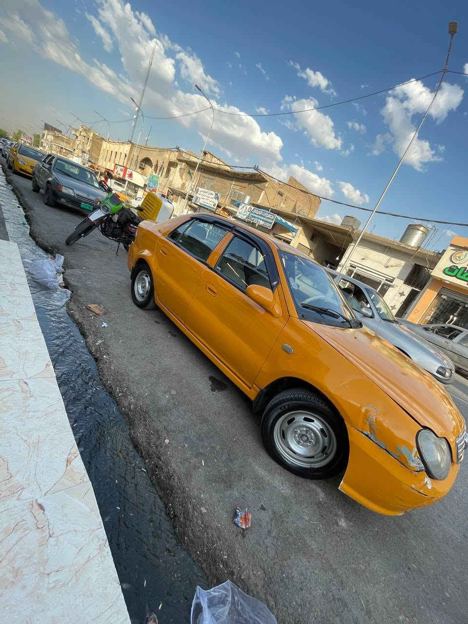 سي كي نينوى 
بيها طخه خفيفه موضحه بل صور
عليها هيئه عل مشتري 
كابون بيها 
رقم نينوى
قفلها 30بدون معامله
كير محرك شرط
***********
***********
