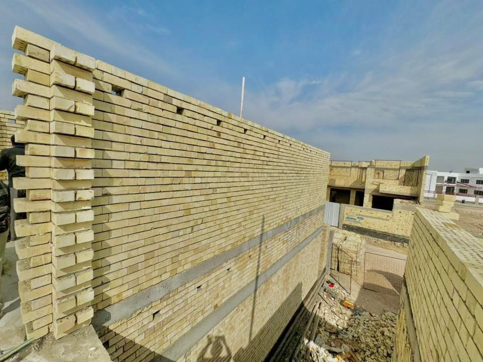 خلفه بناء طابوك بلوك درجه اولى أشراف مهندس اخذك شوف الشغل ياله نتفق نعمل داخل البصرة فقط ومانشتغل عالسكس شغلنه مقطوعه فقط وبأسعار مناسبه للاستفسار ***********
