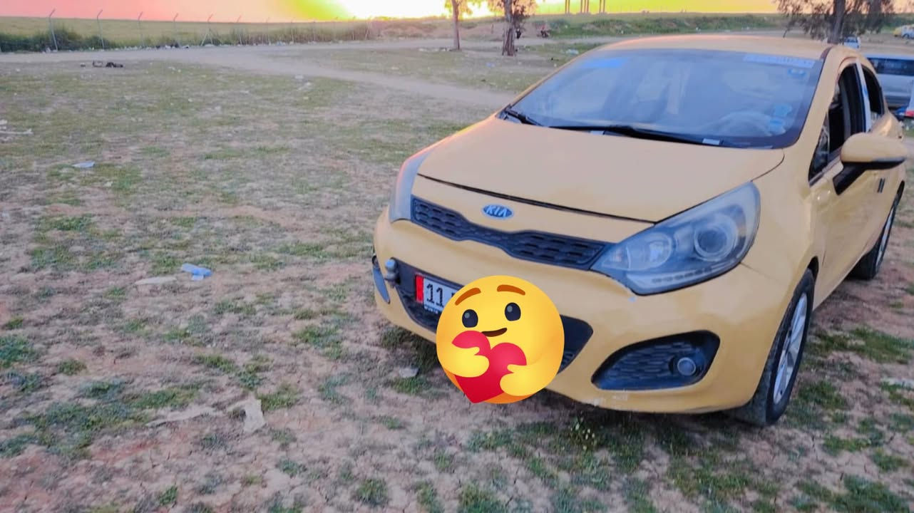 السلام عليكم كيا ريو موديل 2014 السياره حلوه ونضيفه كلش السياره بسمي مكينه كير خير من الله تبريد بس غاز صدرها جديد تايرات نص عمر السعر 75 وبيها مجال مكاني موصل /اخوان اني مكلف بل نشر رقم صاحبها ‪+964 751 729 1997‬/***********ابو حمودي

