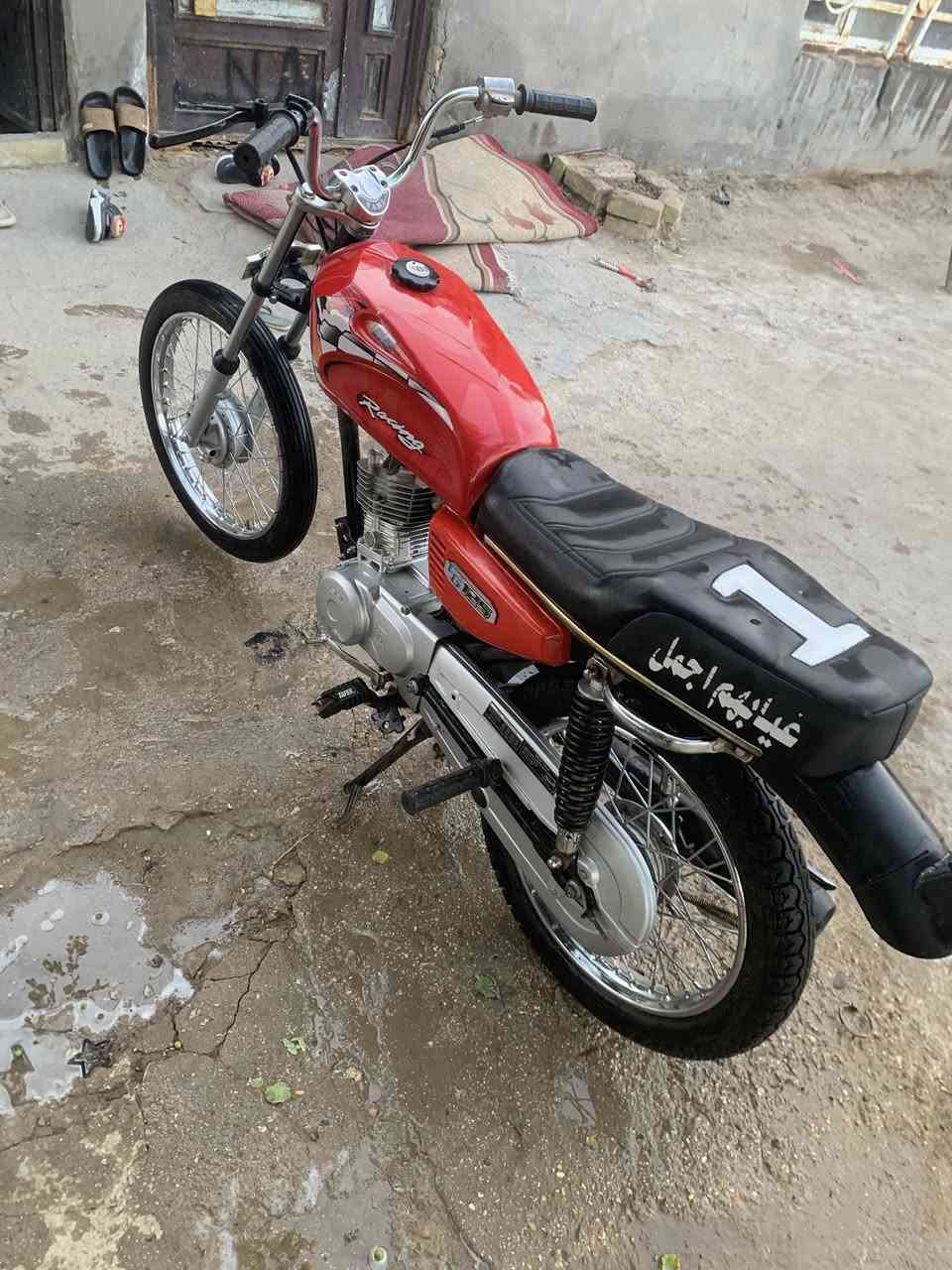 سلام عليكم شلامجه لبيع
دراجه ما صيرله ٣تشرمكينه جديده غراض جدد شلع معدل طياره غراض اصلي سعر٤٥٠وبي مجال مكاني كربلاء عون رقمي***********
