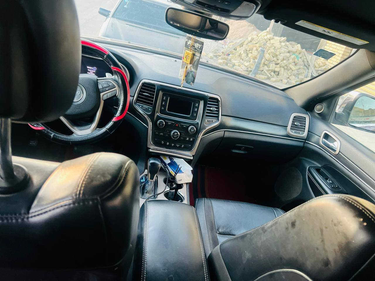 السلام عليكم ورحمة الله وبركاته للبيع جيب كفاله عامه 2017 بسمي رقم انكليزي بدون ضربه رقم تلفون939181 07805
