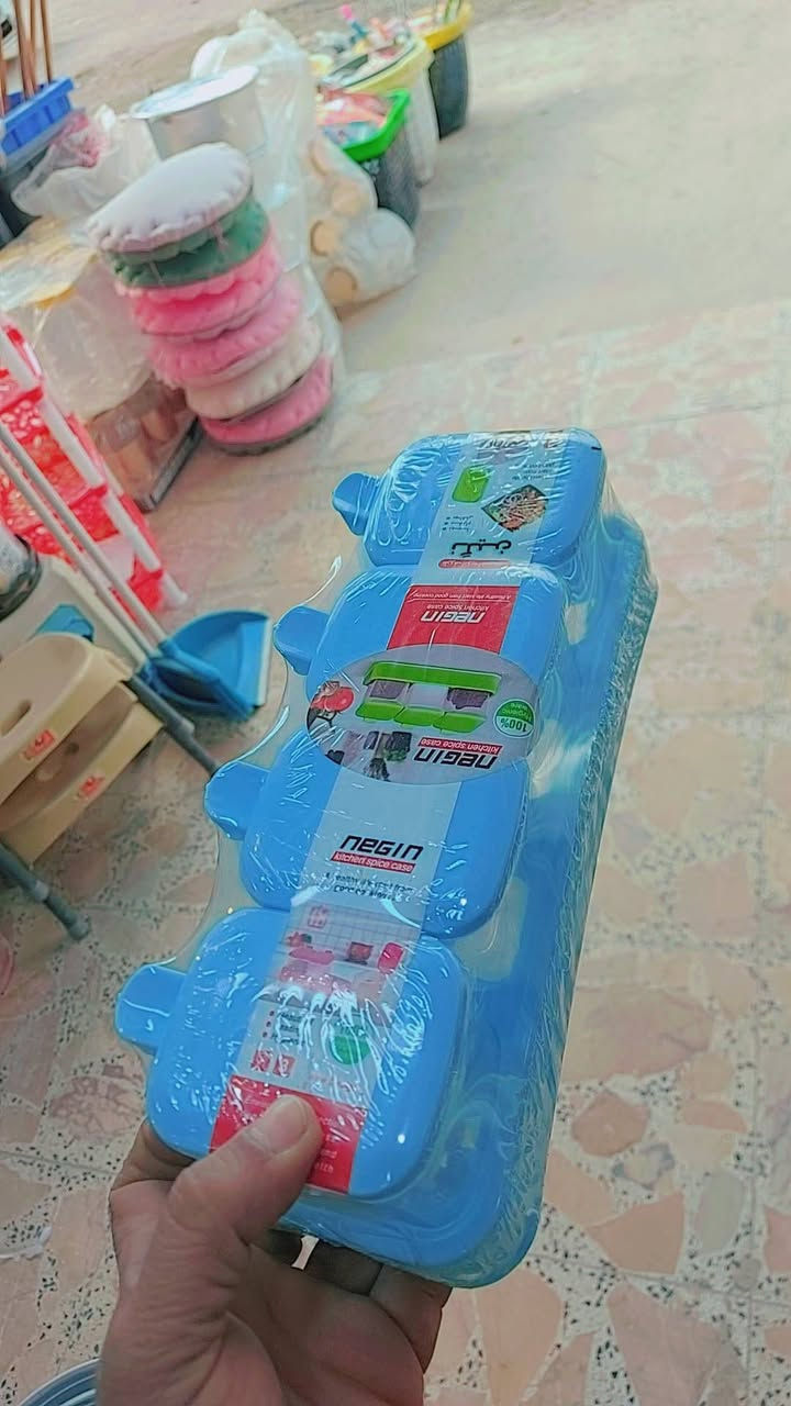 اهلآ وسهلا بكم  نوفر لكم مواد منزليه وحاجة الف وانسب الأسعار  العنوان ماقبل اسواق الشورجه قرب الكرادين منطقة الطي  يوجد خدمة توصيل داخل الطي؟  وارجو المتابعه 🥰🥰 🥰بناية حجي حسين الكرادي؟ ***********
