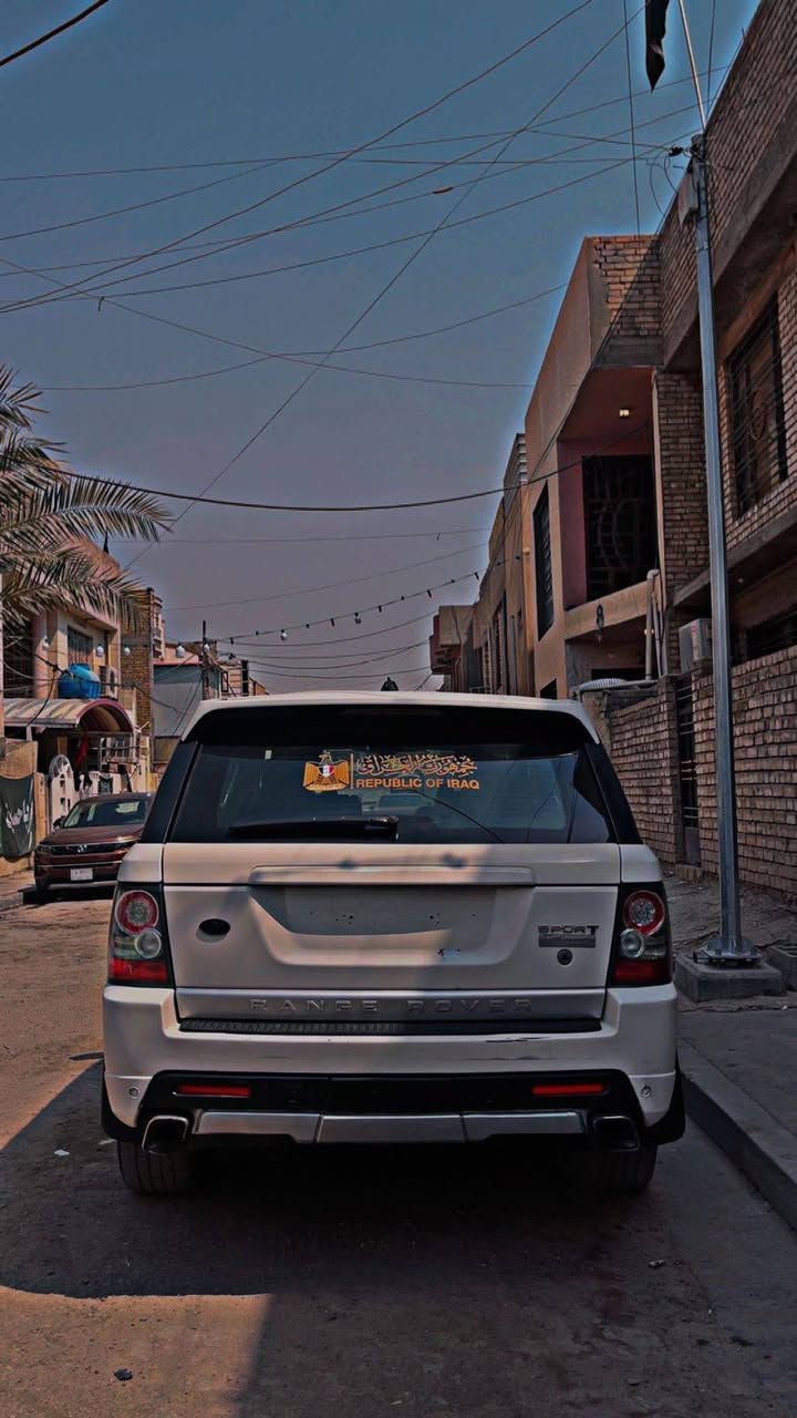 رانج روفر سبورت
ادوات ادوات ادوات
سياره مكفول من الضربه والكص 
دبلات لوي سياره جديده اوكامله تبريد ثلج 
تخم تاير دلوب ياباني داخل جديد محرك 
كير مكفولات عنوان بغداد للبيع اومراوس حسب القناعه
السعر ٧٠
***********
