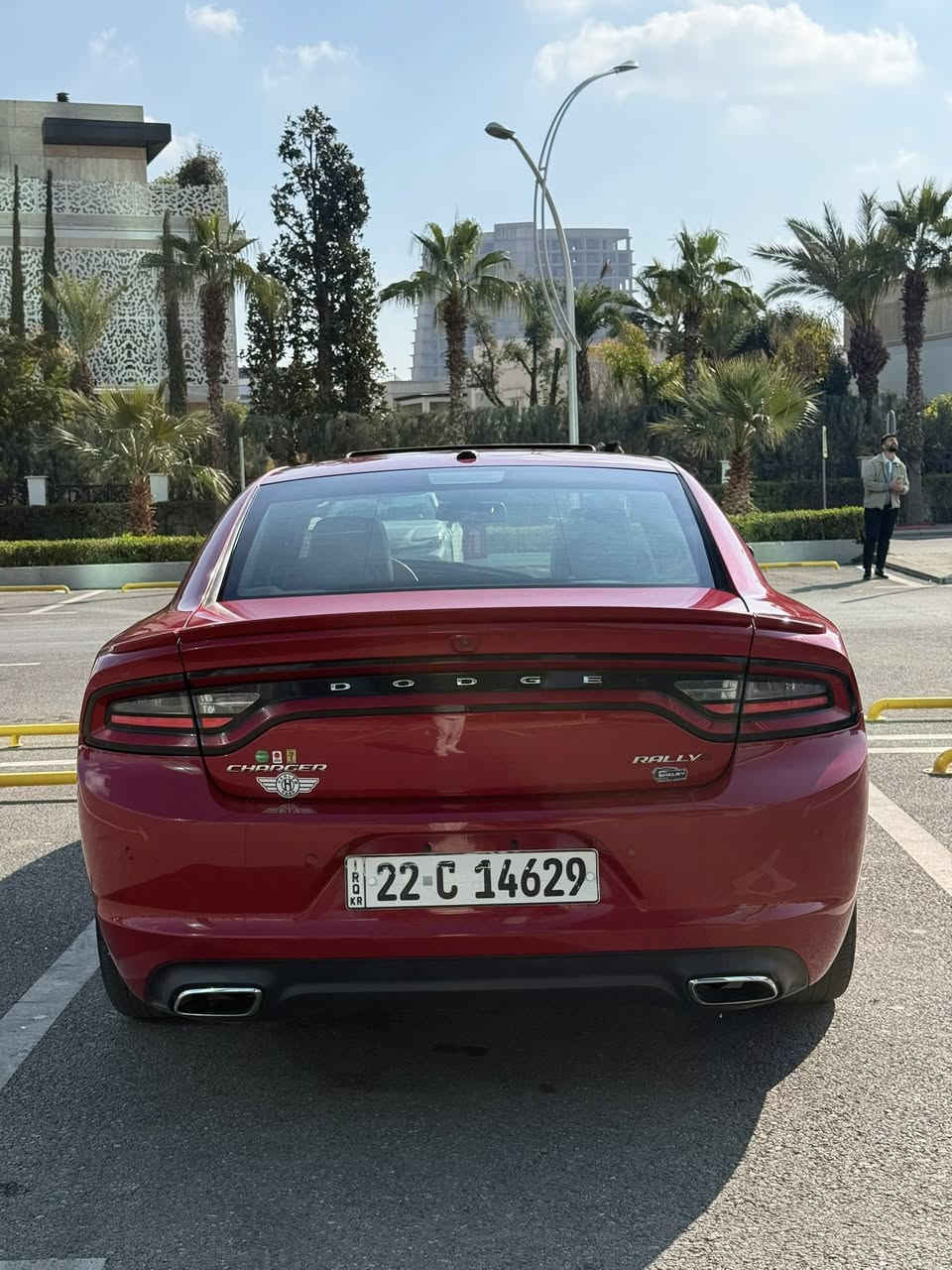 سلام عليكم
دوج جارجر رالي بلاص
مديل 2017 
فول موصفات 
فتحه 
كشنات تدفئه تبريد 
خزن ميموري 
دمام بصندوق 
مري قلاب 
تدفيه ستيرن 
كفاله عامه حته الدعاميات 
ورد كندي عداد. 260
ماشيه 68 الف ميل 
رقم اربيل بسمي 
تحويل او وكاله
العنوان بصره 
سعرها 250 وبيه مجال 
***********
