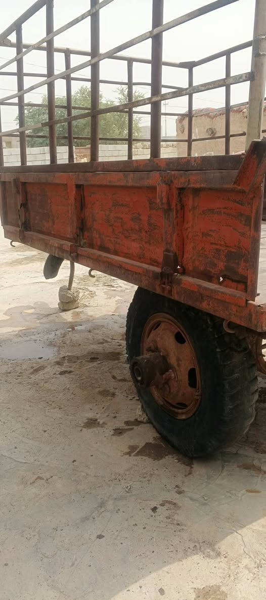 للبيع 
مكان صلاح الدين العلم 

عربه عايزها ترتيب اشويه //السعر 450ألف

مقطوره 3000لتر بيها خياس400ألف بيهامجال 

للاتصال ***********زين 

اسيا ***********
