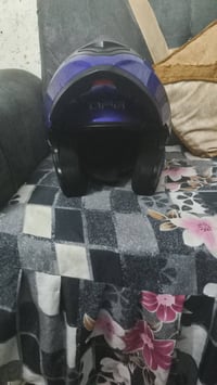 خوذه فج قلاب خوذه قويه وحلوه اخذتها قبل كم يوم وطلعت جبيره ع رأسي مكان...