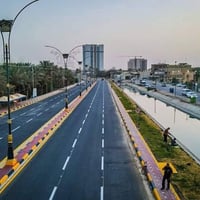 قرب فندق البارون • ٥٠م • قريبة مدارس وخدمات