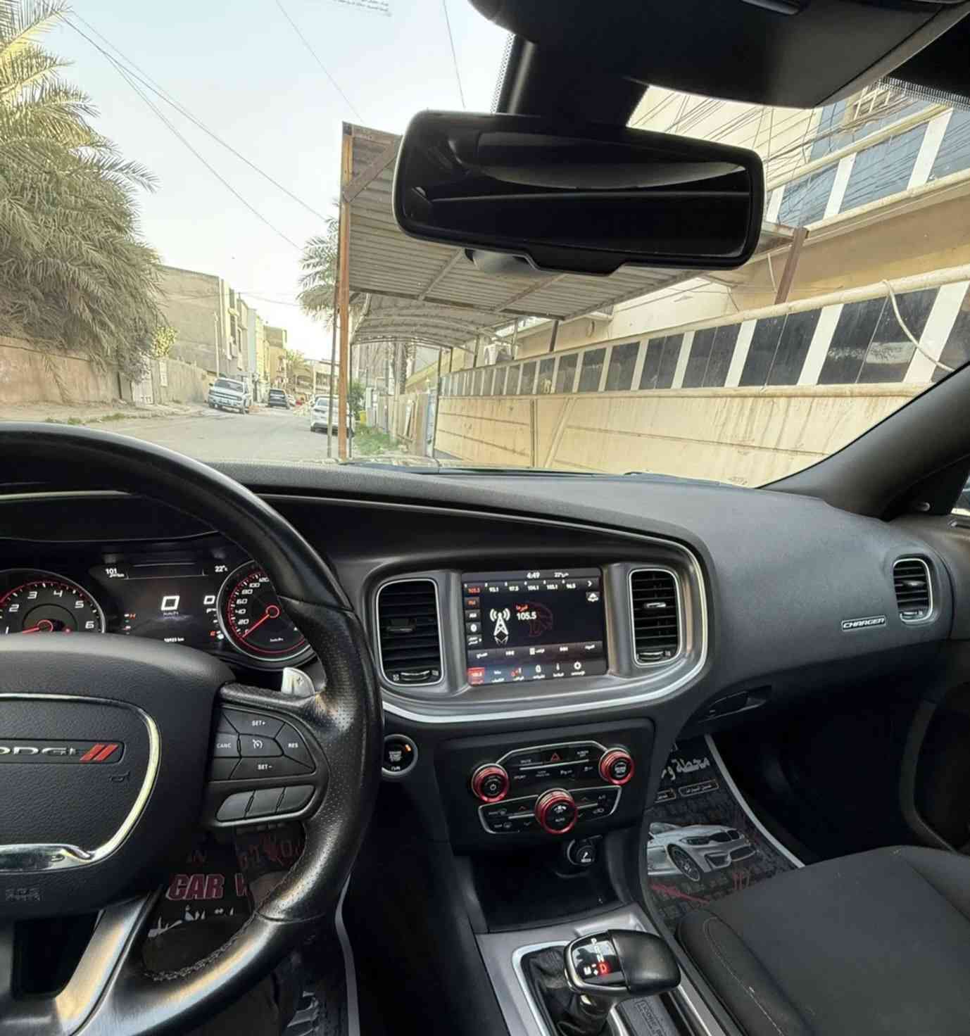 سلام عليكم من رخصة الادمنيه المحترمين دوج جارجر موديل١٩ أدوات مكصوص شغل مضبوط متوم أرقام أنكليزي دولي وسنويه مكينه٦ جديده السياره متوازي على بيعتها سعرها٦٧ وبيها مجال بيع فقط الشراي يتصل مامتواجد كل الوقت عالنت ***********
