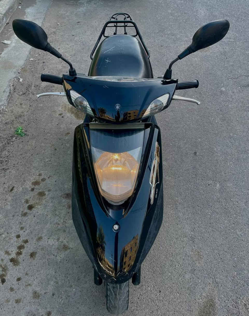 بريز DX هاي نسخة محسنة من البريز ((وارد يابان)) تجي دسك امامي ومكينة تجي مال اكزز نوزل رمبة الدراجة زيرو كفالة عامة شرط الفحص صار ايام اخذتهة من الظلال،، الدراجة كارتون زيرو بعدهة  بلادية بشرط بلك اليابان بيهة وبراغي الدراجة بلادية من الطول للطول اذا برغي مفتوح من الكفر او المكينة تاخذ الدراجة بلاش،، الدراجة جديدة معنى الكلمة ومال جناي تاخذهة وتترحملي،، كفالة عامة ضمان شهر والله من باب البيت تايرات جدد دبلات زبد مكينة خرسة عبالك شحن متدري طافية مشتغلة،، شلعة قوية معدل اذا مو تعبر ال١١٠ مرجوعة،، كفرات بلادي ختم واحد،، كهربائيات فول كلشي شغال،، دراجة بالعافية عل ياخذهة اوراق كاملة منفيست  ووصل شراء من الرمبة بأسمي،، رايدهة ب٩٥٠ والوصل كدامكم بيش ماخذهة ومجال بسيط والمو شراي كلشي اكو بالسوك وكلشي موضح بالصور 
مكاني بالمنصور واتشرف بيكم
0771 794 6189
